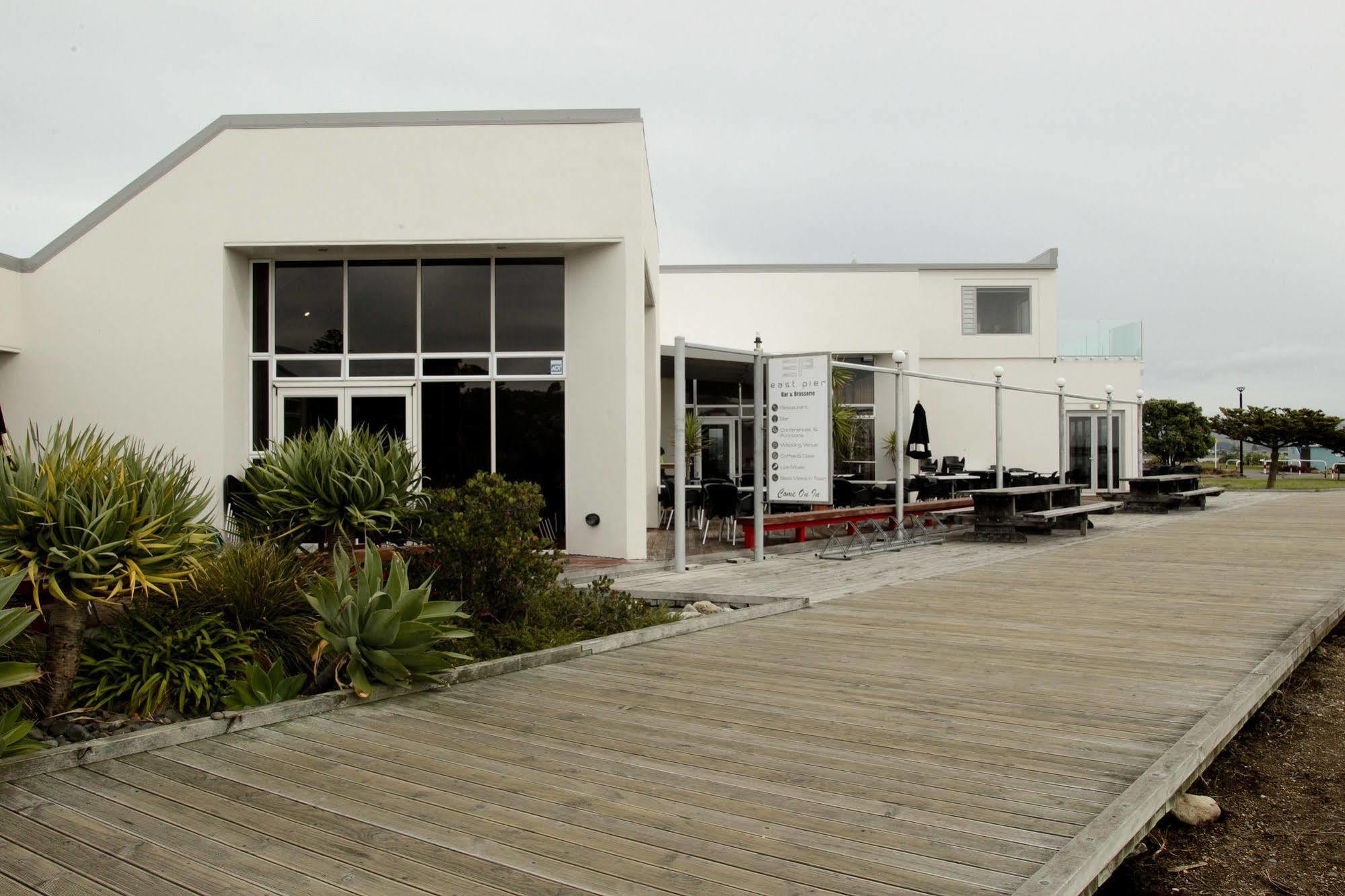 East Pier Hotel Napier Exteriör bild